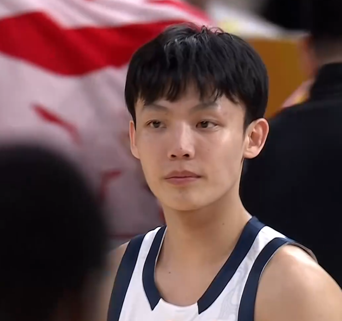 球速体育APP-广东三喜临门！徐杰当选宏远队长，焦泊乔完美复苏，重回联盟第二