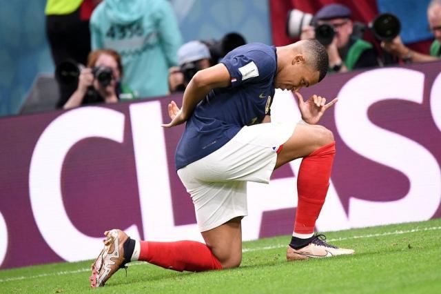 1669151496219058123.jpg FiMhyQrXEAwzU6s.jpg